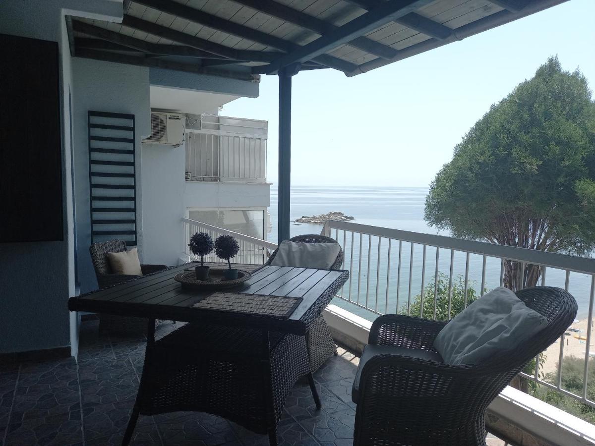 Apartmán Balcony By The Sea PalaiónTsiflíkion Exteriér fotografie