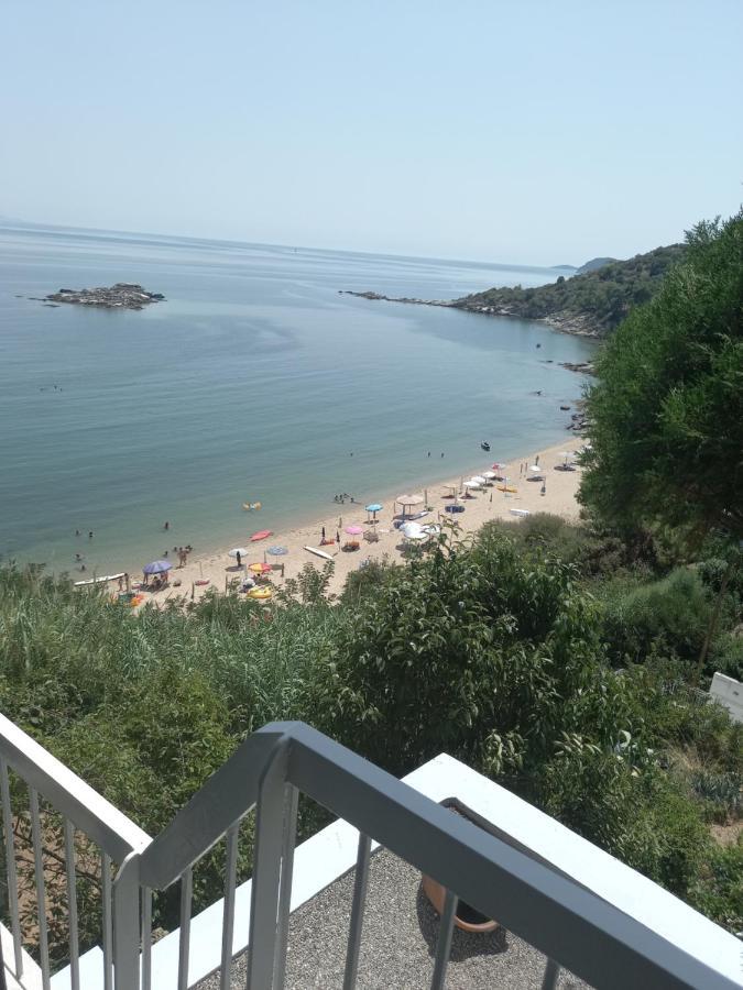 Apartmán Balcony By The Sea PalaiónTsiflíkion Exteriér fotografie